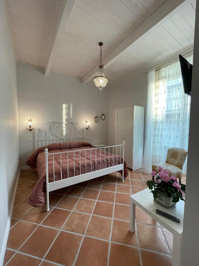 B & B La Casa Dei Sogni Casapulla Екстер'єр фото