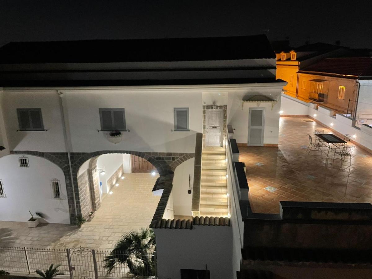 B & B La Casa Dei Sogni Casapulla Екстер'єр фото