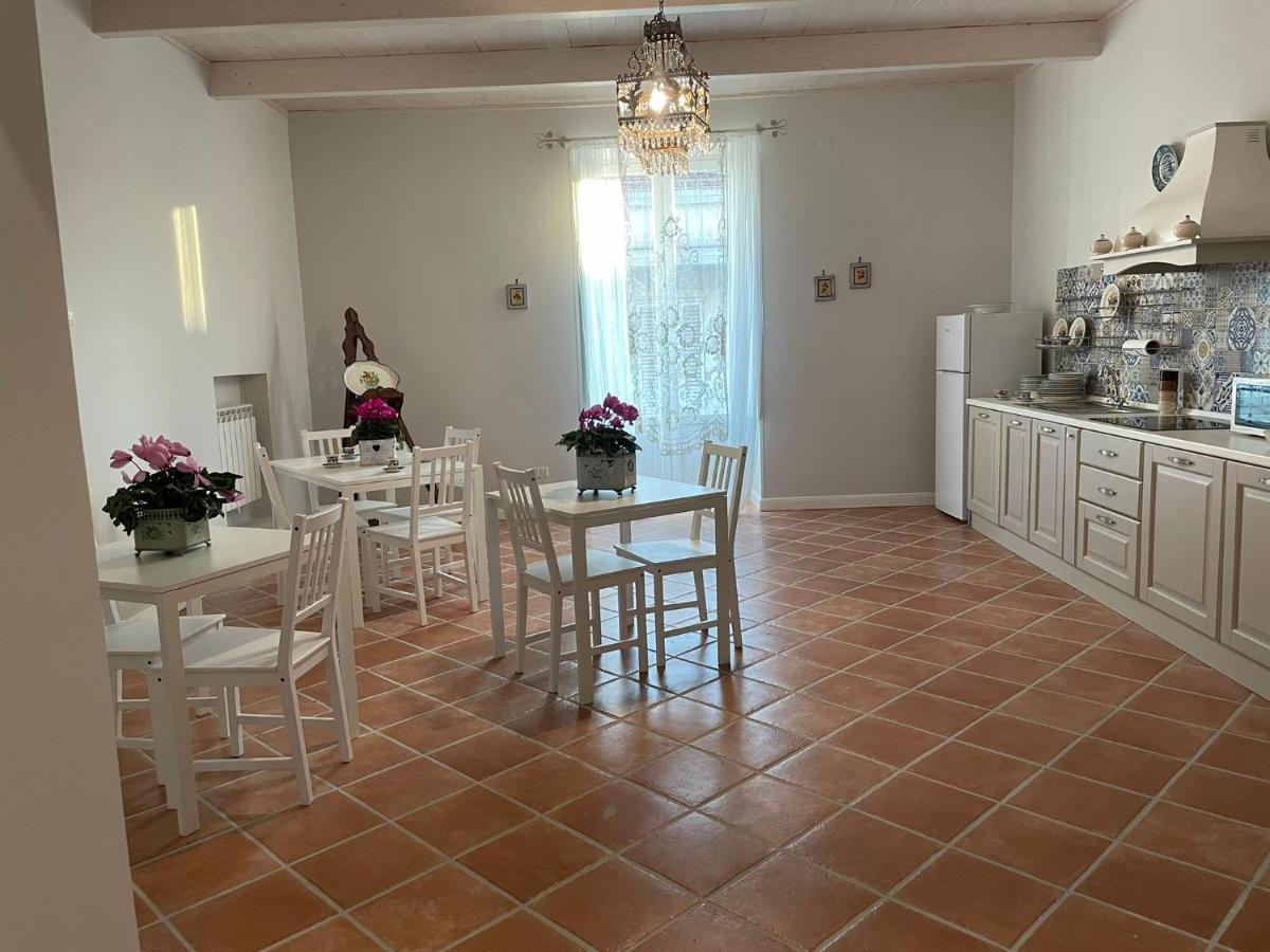 B & B La Casa Dei Sogni Casapulla Екстер'єр фото